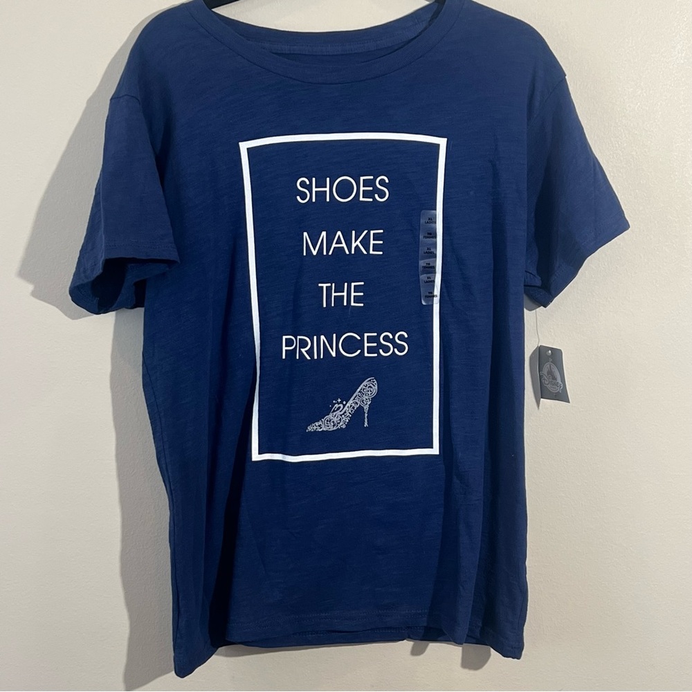 Disney Store short sleeve graphic tee‎ women’s XL shoes make the princess new